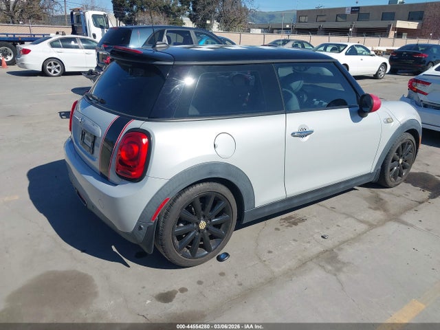 2015 MINI HARDTOP WMWXM5C58F3A96829 Photo 3