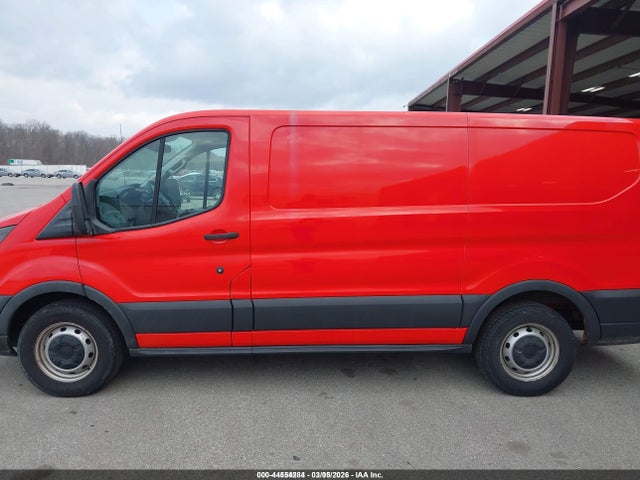 1FTYE1ZM6HKB35953 Ford Transit-150