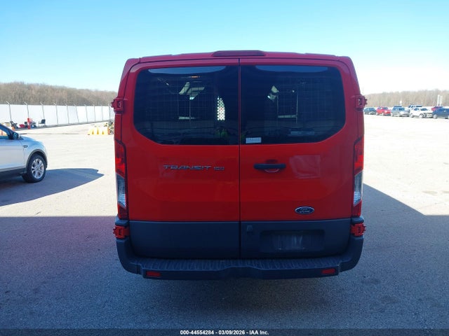 1FTYE1ZM6HKB35953 Ford Transit-150