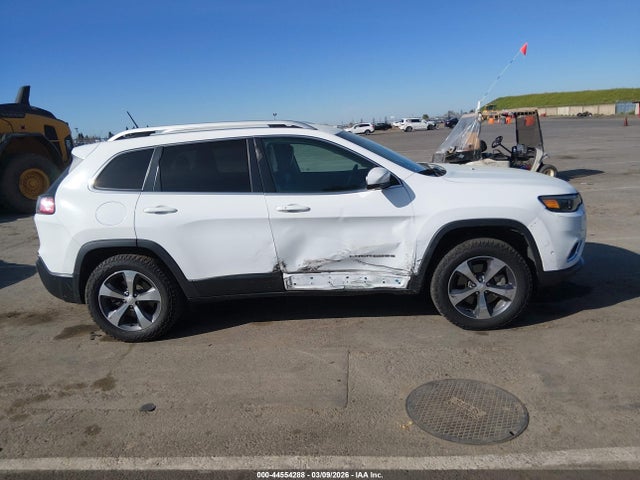 1C4PJMDN9KD180857 Jeep Cherokee Limited 4x4