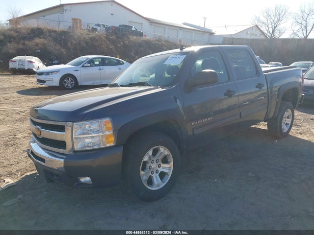2011 CHEVROLET SILVERADO 1500 3GCPKSE34BG298414 Photo 1