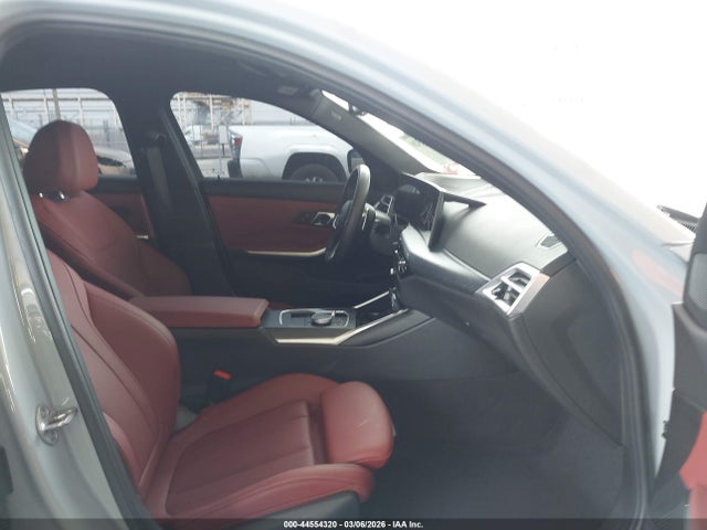 44554320 :رقم المزاد ، 3MW69CW06S8F64816 vin ، 2025 Bmw 330i مزاد بيع