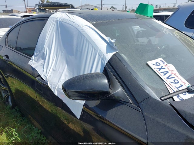 2015 Bmw M5 მანქანა იყიდება აუქციონზე, vin: WBSFV9C51FD594311, აუქციონის ნომერი: 44554328