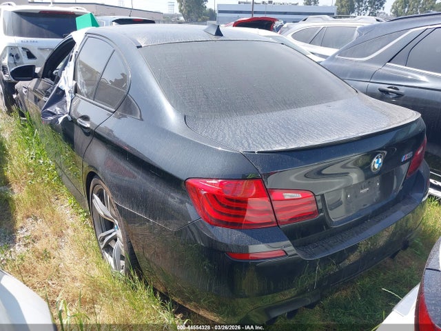2015 Bmw M5 მანქანა იყიდება აუქციონზე, vin: WBSFV9C51FD594311, აუქციონის ნომერი: 44554328
