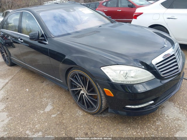 2010 MERCEDES-BENZ S 550 WDDNG7BB8AA309712