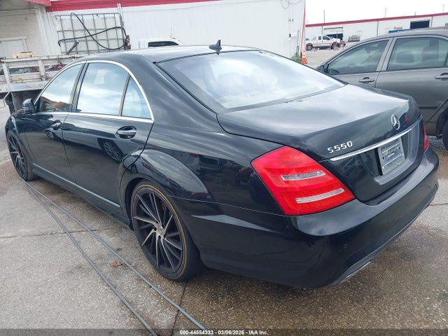 2010 MERCEDES-BENZ S 550 WDDNG7BB8AA309712 Photo 2