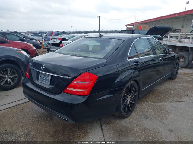 2010 MERCEDES-BENZ S 550 WDDNG7BB8AA309712 Photo 3