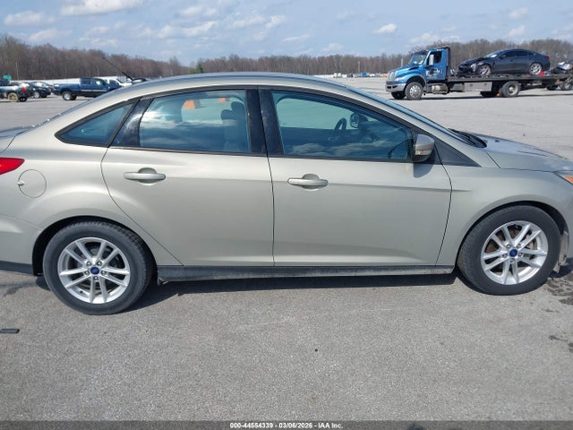 Ford FOCUS SE 2016 1FADP3F23GL346405 Image 13