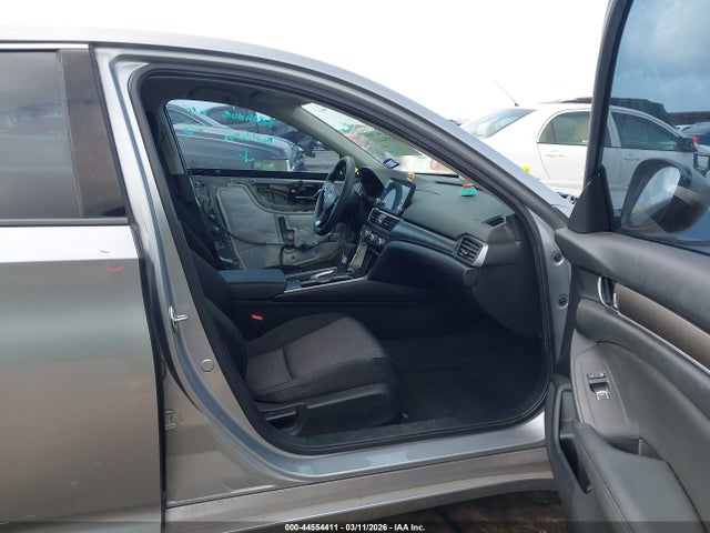 2019 HONDA ACCORD 1HGCV1F1XKA095427 Photo 4