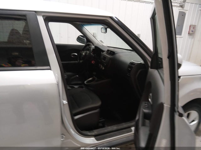 KNDJN2A29F7805738 KIA Soul
