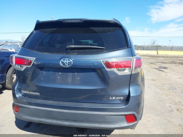 Toyota Highlander Le V6 2014 5TDBKRFH2ES051590 Image 16