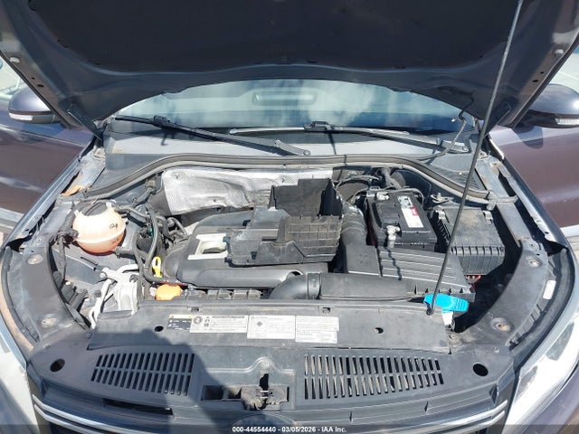 2016 VOLKSWAGEN TIGUAN WVGBV7AX8GW583466 Photo 9