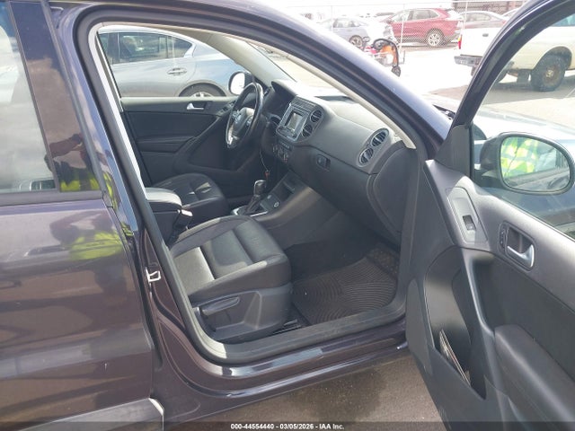 2016 VOLKSWAGEN TIGUAN WVGBV7AX8GW583466 Photo 4
