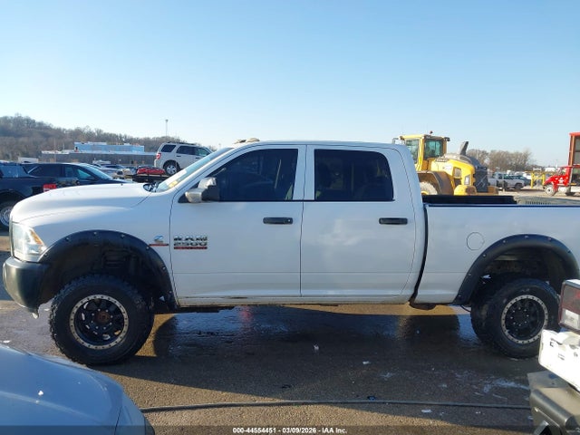 Aukcja sprzedaży 2016 Ram 2500 Tradesman, vin: 3C6UR5CL5GG166442, numer aukcji: 44554451