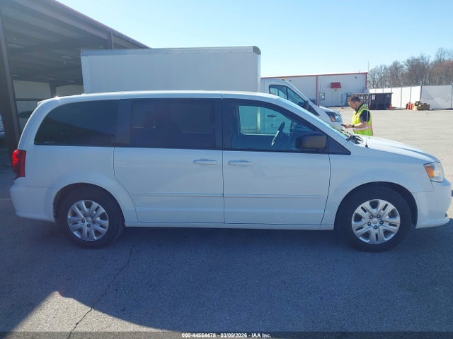 2C4RDGBG8HR765618 Dodge Grand Caravan Se