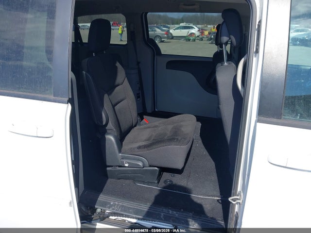 2C4RDGBG8HR765618 Dodge Grand Caravan Se