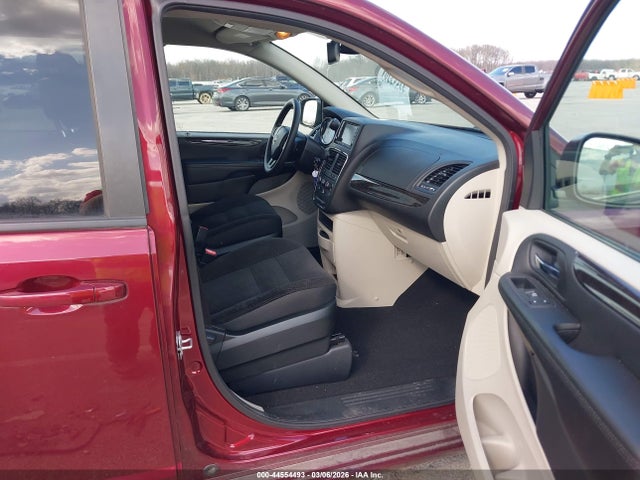 2C4RDGBG5JR296946 Dodge Grand Caravan Se
