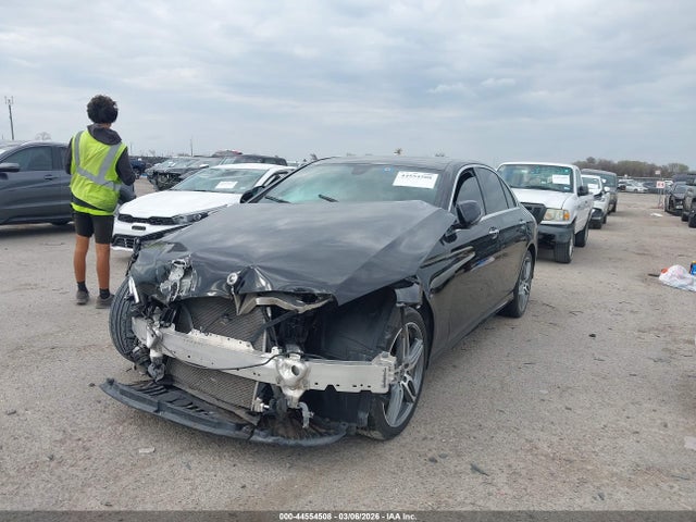 44554508 :رقم المزاد ، WDDZF4KB4KA620266 vin ، 2019 Mercedes-benz E 300 4matic مزاد بيع