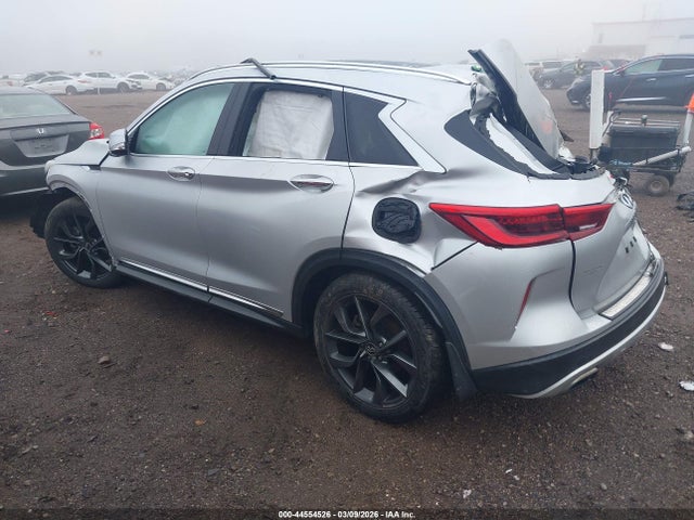 2019 INFINITI QX50 3PCAJ5M1XKF138330 Photo 2