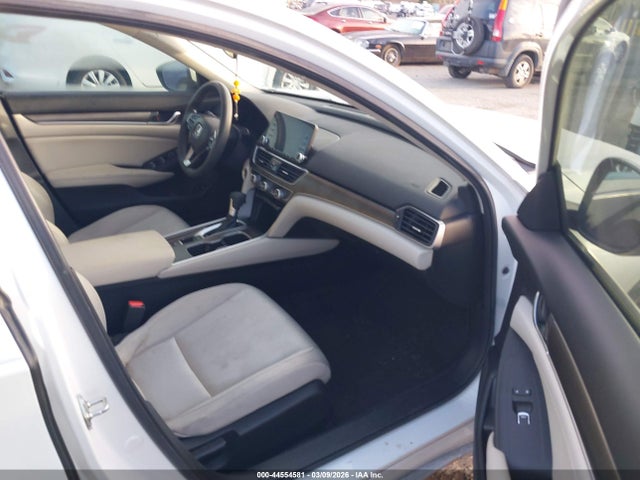 1HGCV1F17KA045519 Honda ACCORD LX