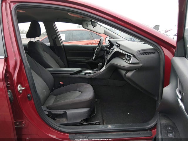 Toyota CAMRY LE 2019 4T1B11HK2KU807631 Image 5