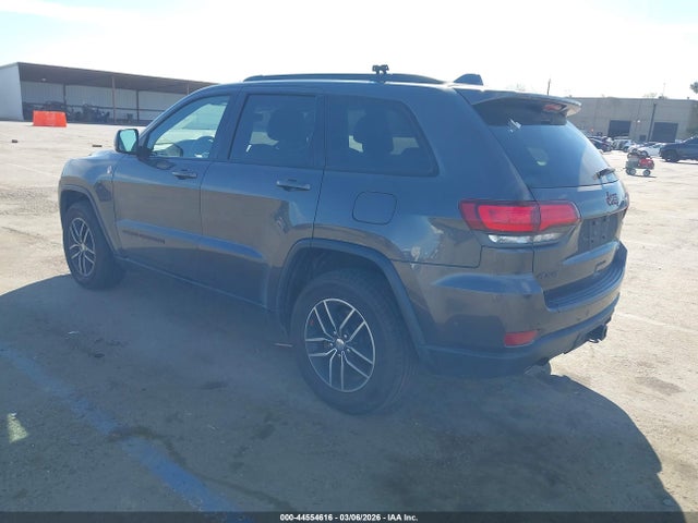 1C4RJFLG7JC342531 Jeep Grand Cherokee Trailhawk 4x4