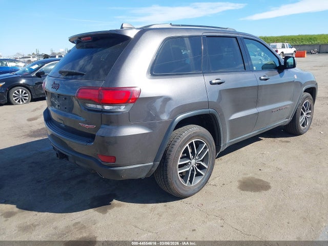 1C4RJFLG7JC342531 Jeep Grand Cherokee Trailhawk 4x4
