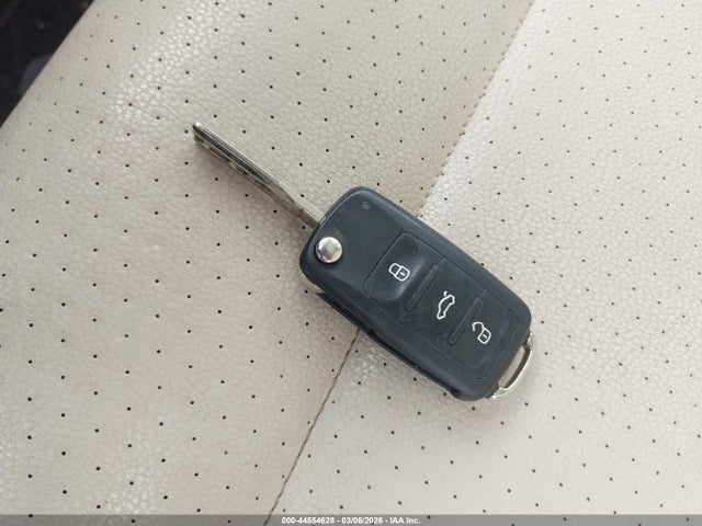 2012 VOLKSWAGEN TIGUAN WVGBV7AX9CW583860 Photo 10