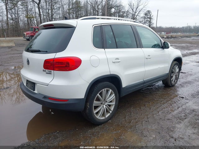 2012 VOLKSWAGEN TIGUAN WVGBV7AX9CW583860 Photo 3