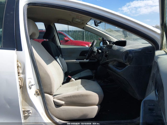 2013 TOYOTA PRIUS C JTDKDTB32D1544571 Photo 4