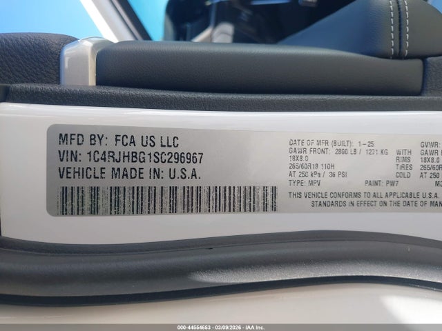 2025 JEEP GRAND CHEROKEE 1C4RJHBG1SC296967 Photo 8