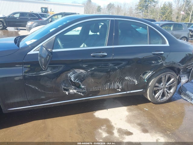 W1KWF8EB1MR631431 Mercedes-Benz C 300 4matic