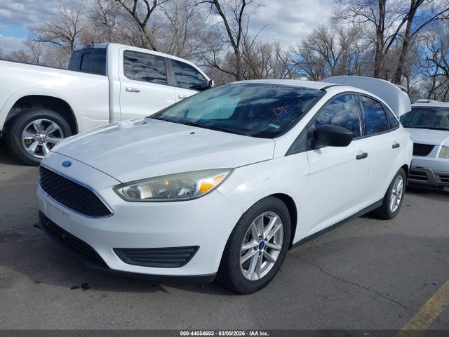 Ford FOCUS S 2016 1FADP3E25GL268078 Image 2