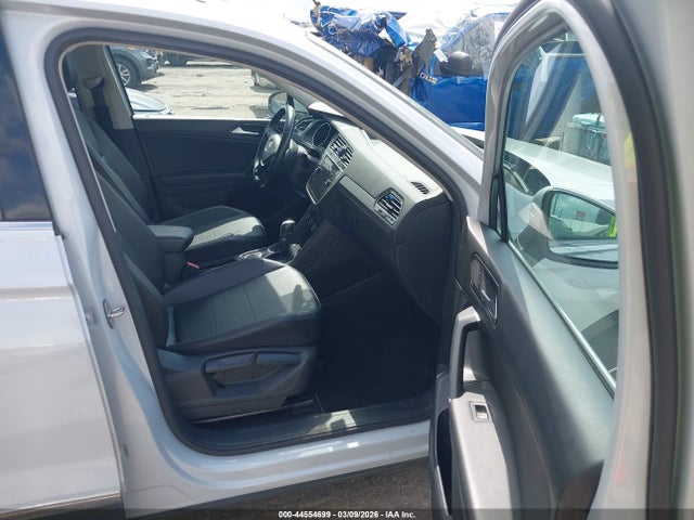 44554699 :رقم المزاد ، 3VV3B7AXXJM192507 vin ، 2018 Volkswagen Tiguan 2.0t Se/2.0t Sel مزاد بيع