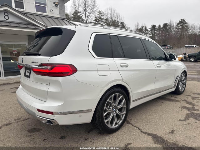 2021 BMW X7 5UXCW2C00M9H53341 Photo 3