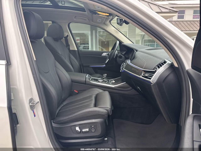 2021 BMW X7 5UXCW2C00M9H53341 Photo 4