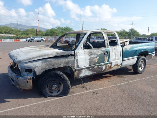 1998 Dodge Ram 2500 St მანქანა იყიდება აუქციონზე, vin: 3B7KC22Z4WG238901, აუქციონის ნომერი: 44554829