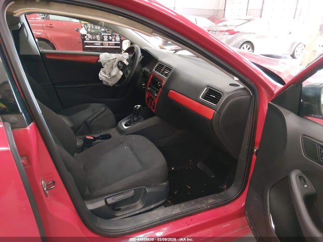 2013 Volkswagen Jetta 2.0l Base/2.0l S მანქანა იყიდება აუქციონზე, vin: 3VW2K7AJXDM311745, აუქციონის ნომერი: 44554830