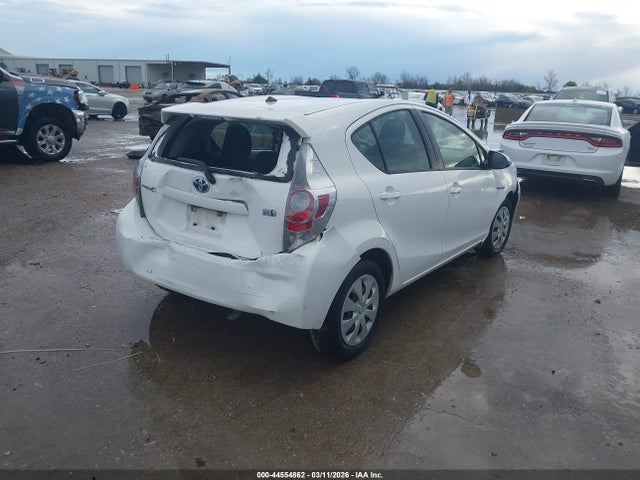 2014 TOYOTA PRIUS C JTDKDTB39E1566147 Photo 3