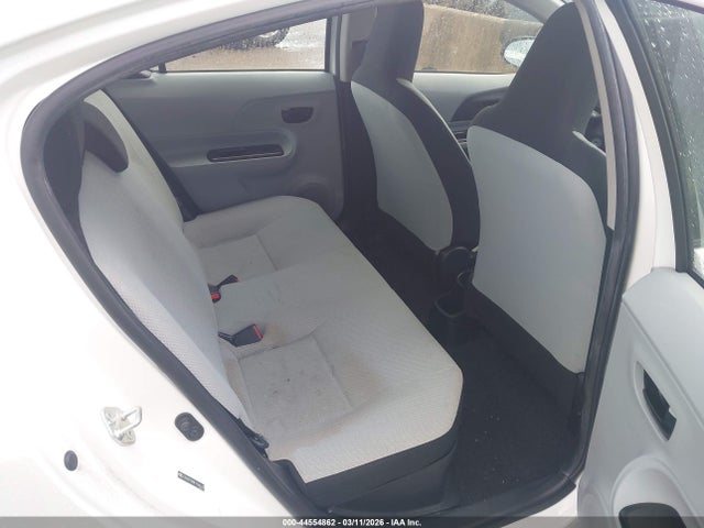 2014 TOYOTA PRIUS C JTDKDTB39E1566147 Photo 7