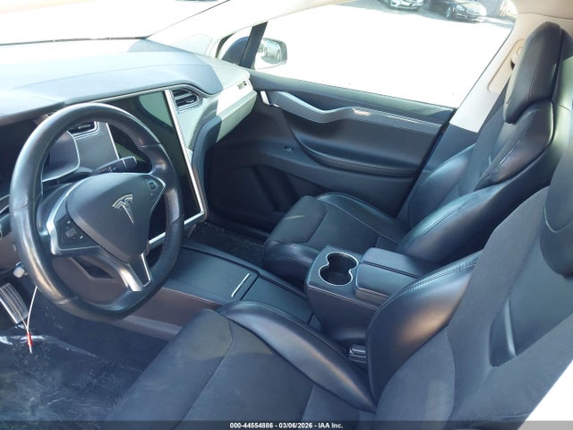 Продажа на аукционе авто 2016 Tesla Model X 60d/70d/75d/90d, vin: 5YJXCAE25GF016339, номер лота: 44554886