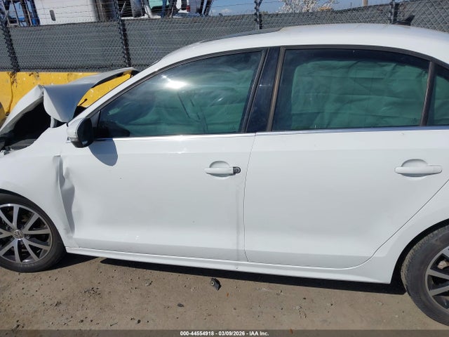 3VWDB7AJ2HM285317 Volkswagen Jetta 1.4t Se