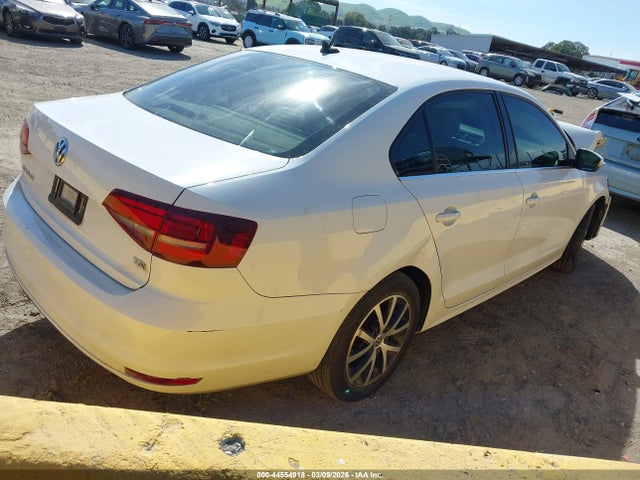 3VWDB7AJ2HM285317 Volkswagen Jetta 1.4t Se