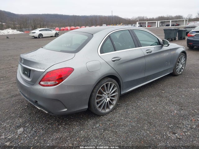 2015 Mercedes-benz C 300 Sport 4matic მანქანა იყიდება აუქციონზე, vin: 55SWF4KB1FU022063, აუქციონის ნომერი: 44555025