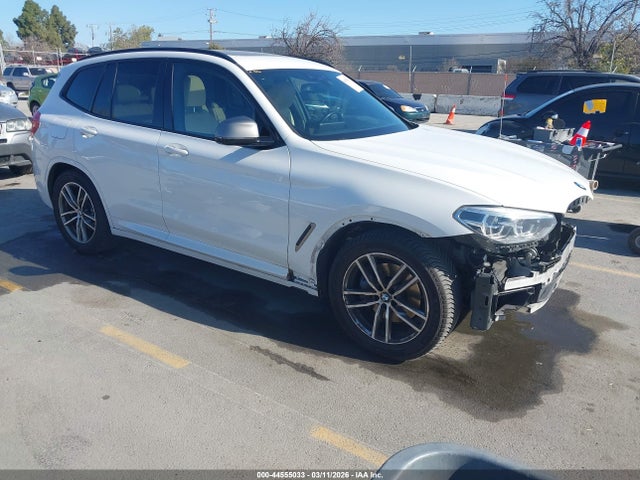 2018 BMW X3 5UXTS3C57J0Z02094 Photo 0