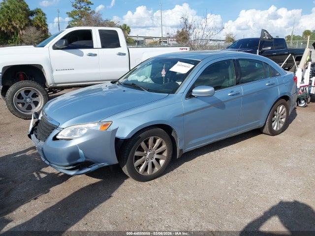 44555055 :رقم المزاد ، 1C3CCBBB4CN174051 vin ، 2012 Chrysler 200 Touring مزاد بيع