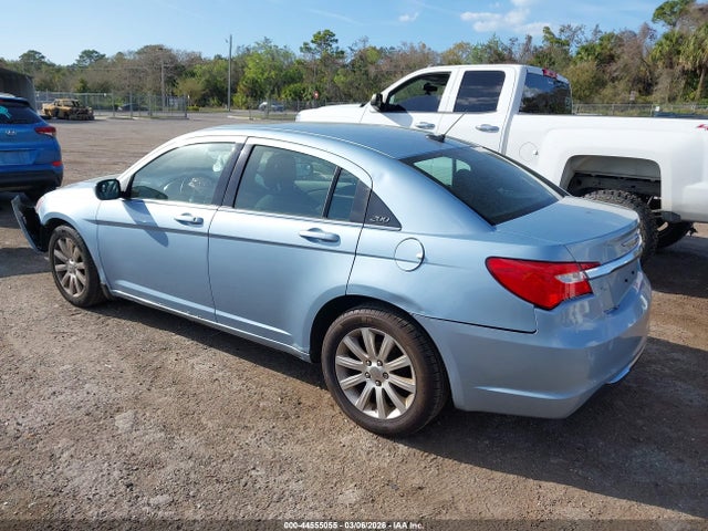 44555055 :رقم المزاد ، 1C3CCBBB4CN174051 vin ، 2012 Chrysler 200 Touring مزاد بيع