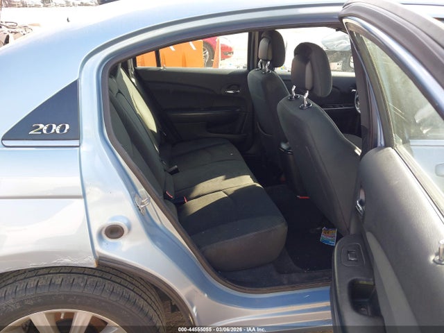 44555055 :رقم المزاد ، 1C3CCBBB4CN174051 vin ، 2012 Chrysler 200 Touring مزاد بيع