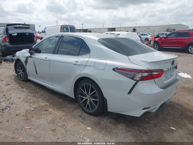 44555080 :رقم المزاد ، 4T1G11AK0RU245111 vin ، 2024 Toyota Camry Se مزاد بيع