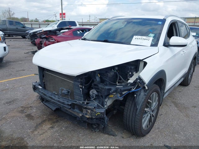 44555092 :رقم المزاد ، KM8J33AL4MU336296 vin ، 2021 Hyundai Tucson Sel مزاد بيع